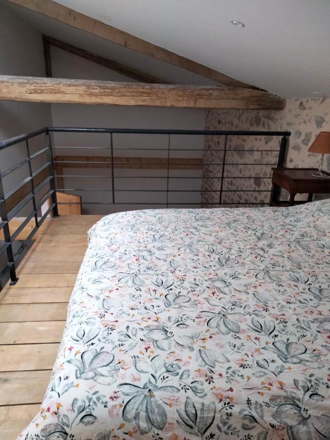 La Grange De Sabatas Hotel Chomérac Kültér fotó