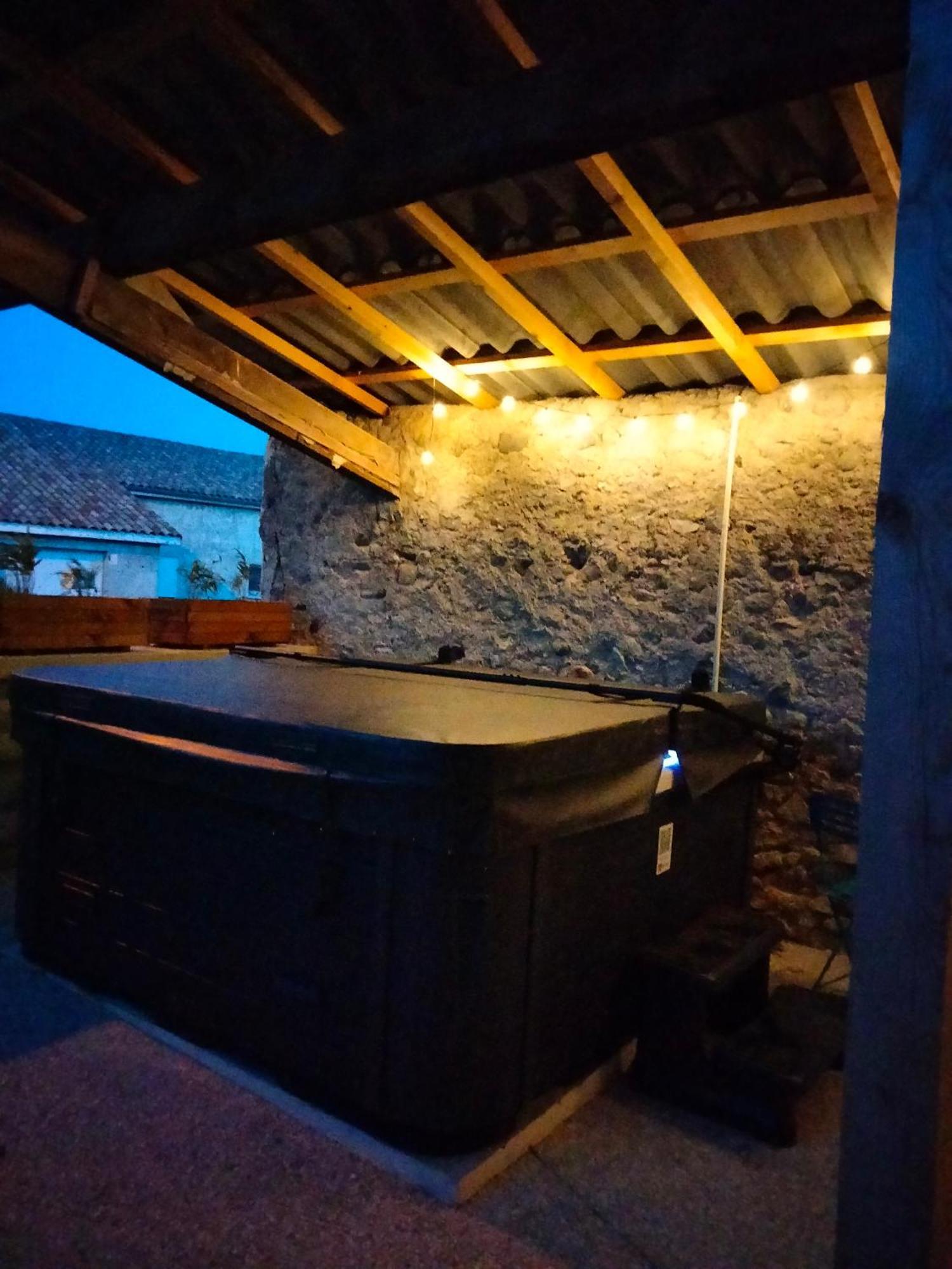 La Grange De Sabatas Hotel Chomérac Kültér fotó
